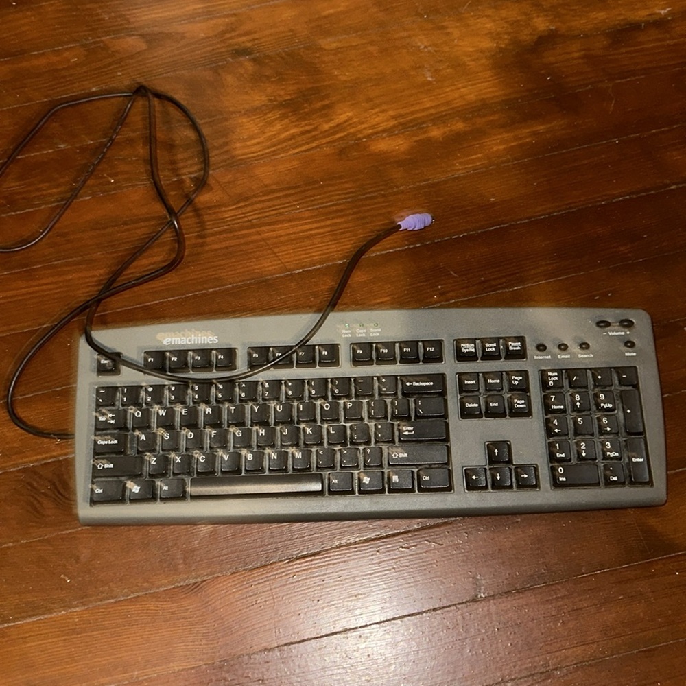 eMachines Black Keyboard - Picture 2 of 3
